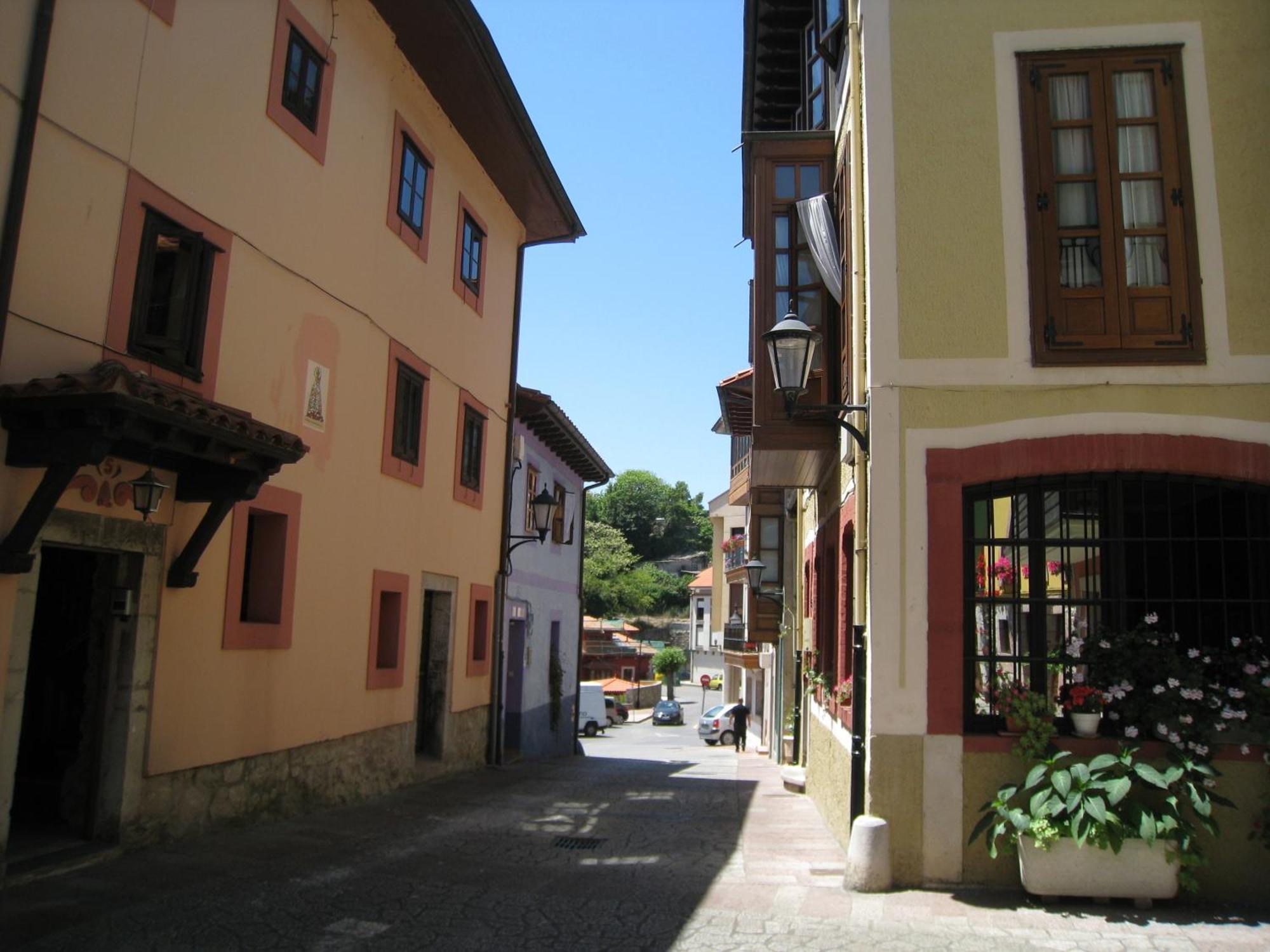 Casa Cotiellu Guest House Llanes Bagian luar foto